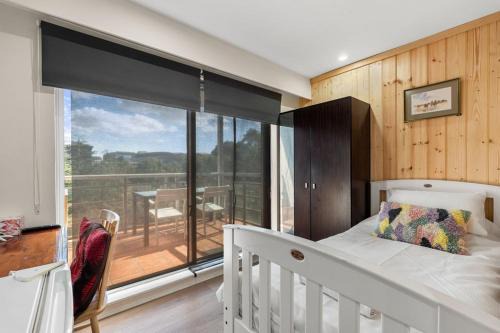 Darling Harbour House | 72CHS Abnb-Style Garden view, 2Parking, Pool, 3mins to Darling Harbour
