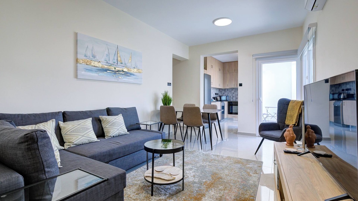 Old Town of Limassol Apartment | 74 Prokymea- Steps from the Sea, Downtown, Balcony