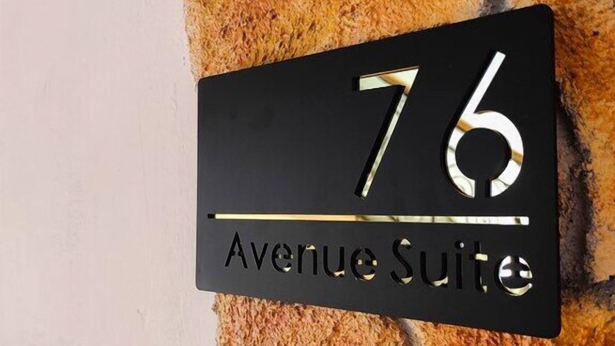 Reggio Calabria Apartment | 76 Avenue Suite 1 BedRoom - *Near city center*