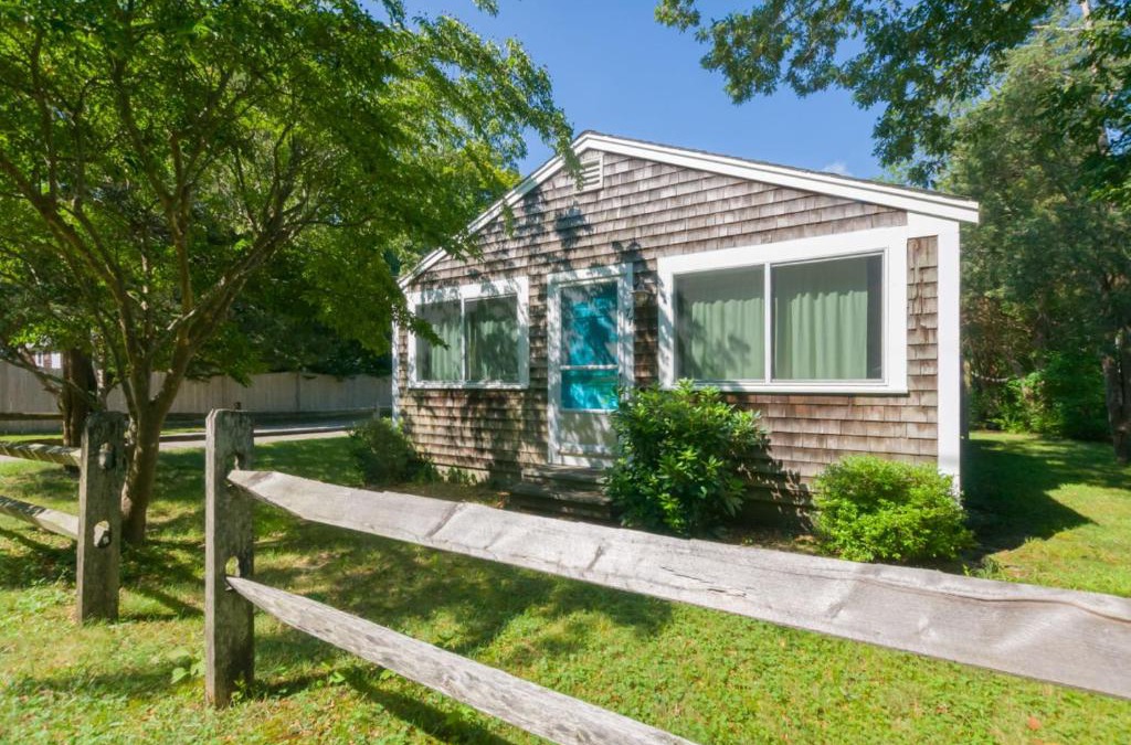 East Sandwich House | 77 Ploughed Neck Road East Sandwich - The Little House