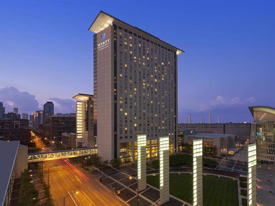 Near South Side Hotel | 78 m² Hotel ∙ 127 guests