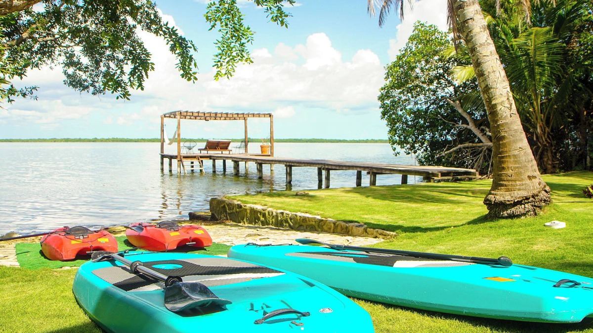 Calderitas Villa | 7B -Luxury Villa waterfront with private deck and pool.