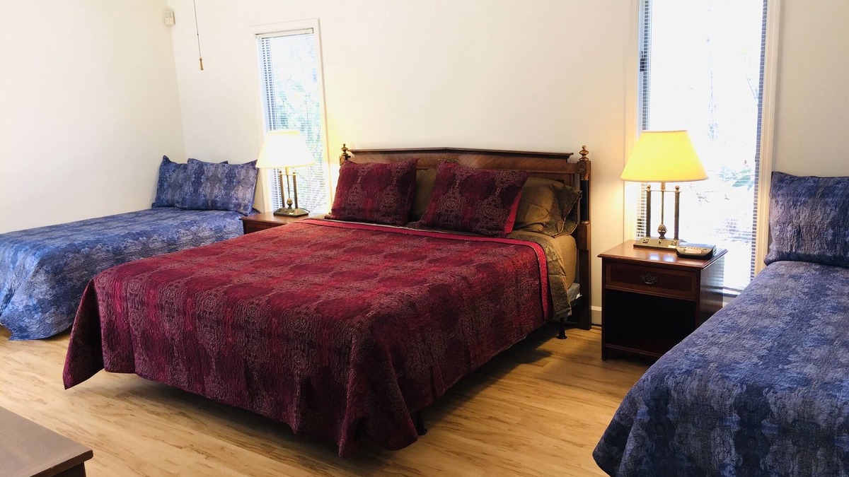 Lookout Mountain House | 7Bdrm~25ppl ~Lookout Mt ROCK CITY~9miles Chatt