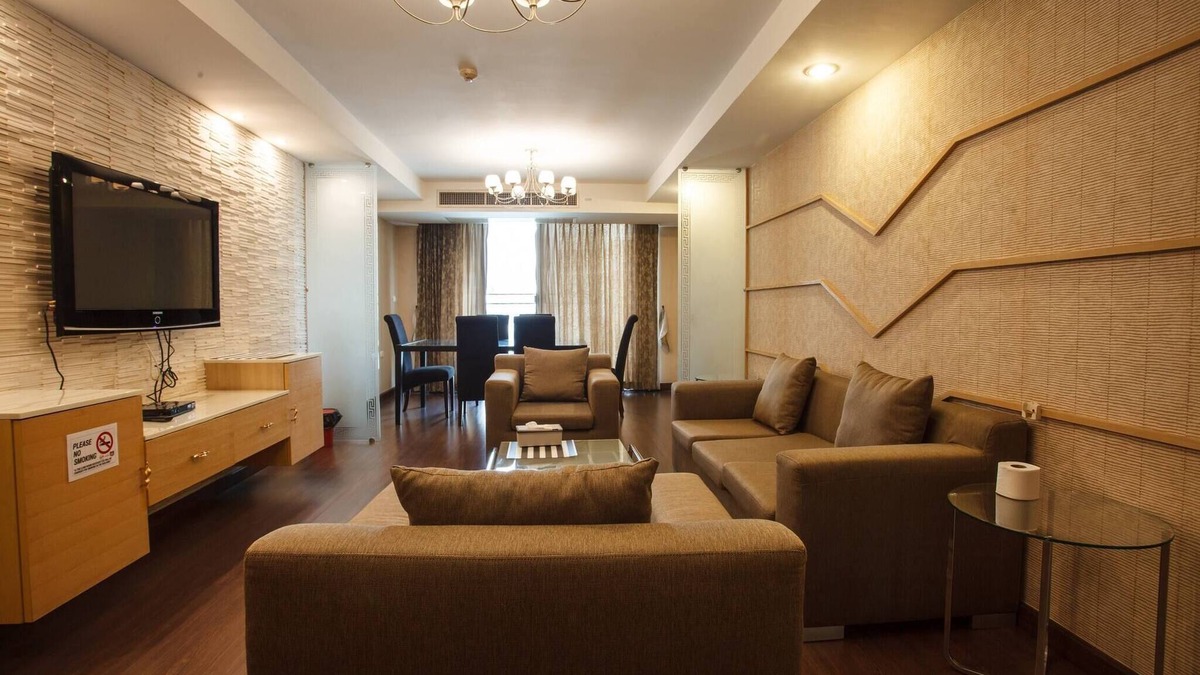 Khlong Toei Nuea Apartment | 7D - 3 Bedroom Downtown Apartment with shared Pool