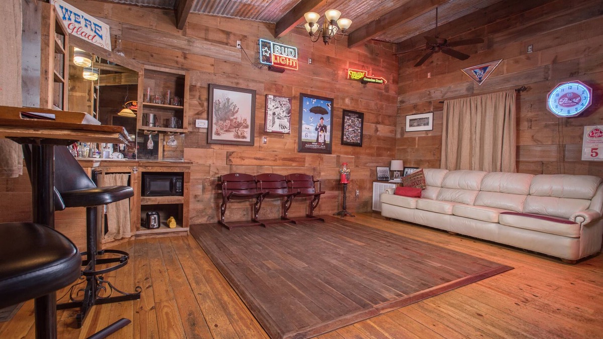 Wellborn Bed & Breakfast | 7F Lodge