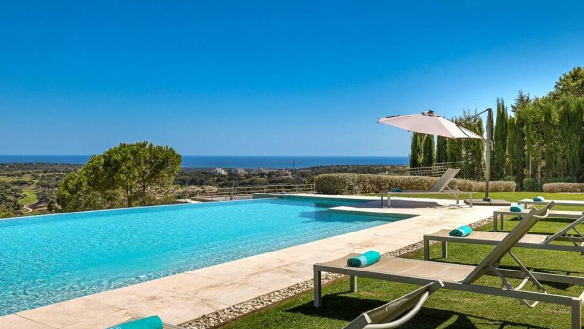San Roque Villa | 8 bedroom luxury villa + sea, golf course and mountain views