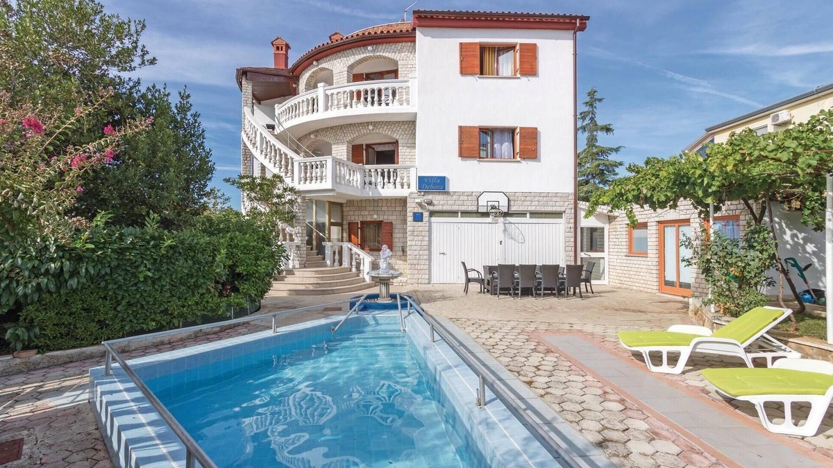 Gregovica House | 8 bedroom stunning home in Pula