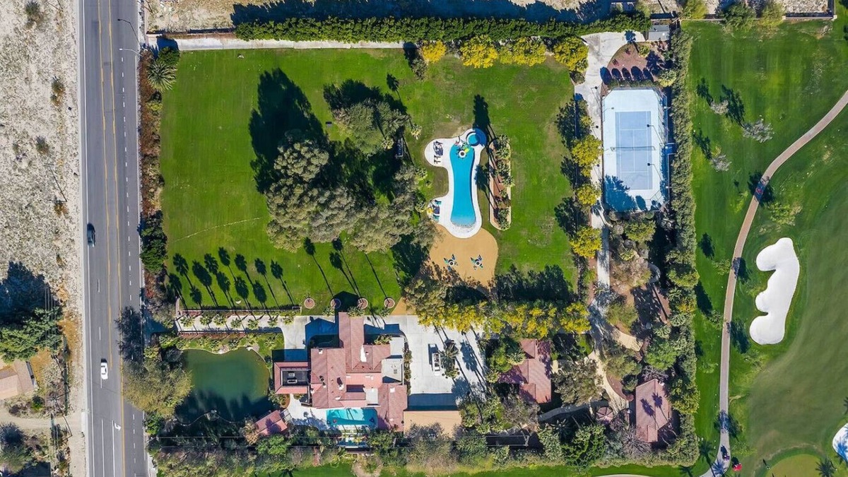Palm Desert Villa | 8 Bunch Palms 34750 Washington PD