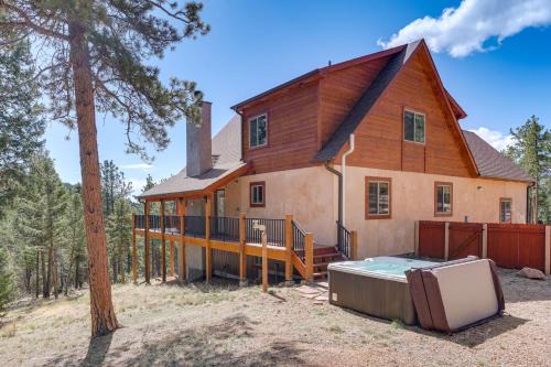 Pine House | 8 Mi to Staunton State Park Mtn-View Hideaway!