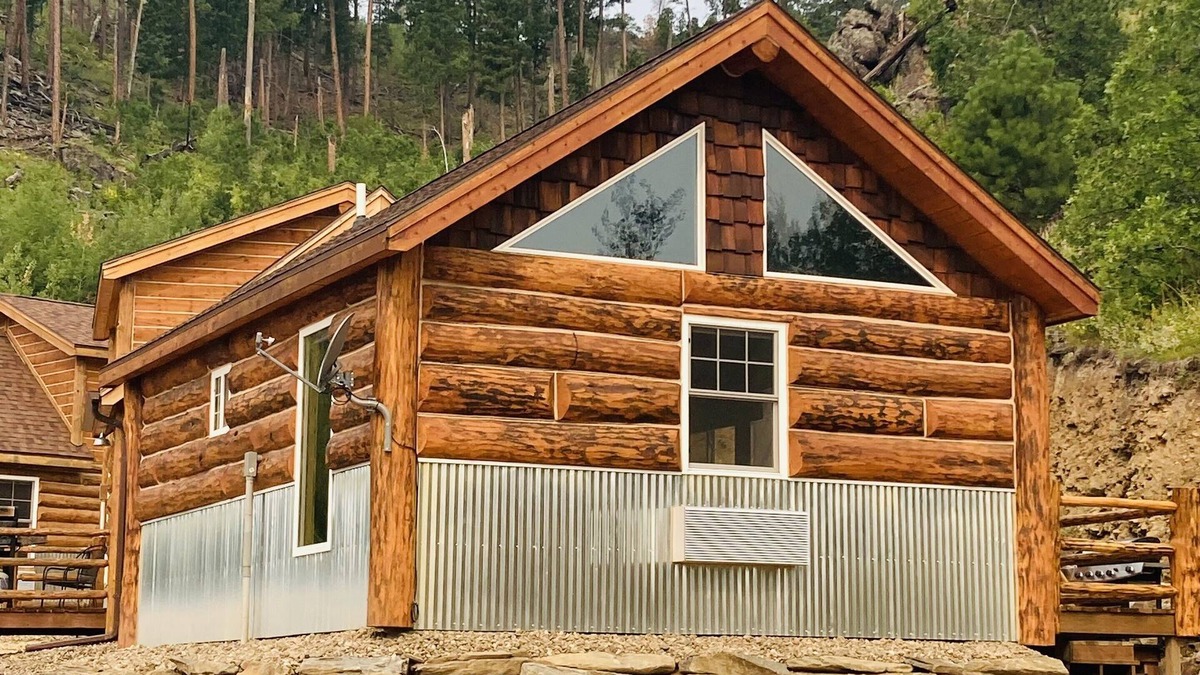Rapid City Cabin | 8 miles to Mount Rushmore - Sleeps 2 - King Bed