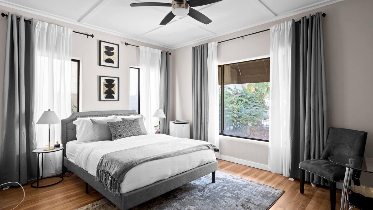 Roosevelt Apartment | 8 On Roosevelt - Studio 1
