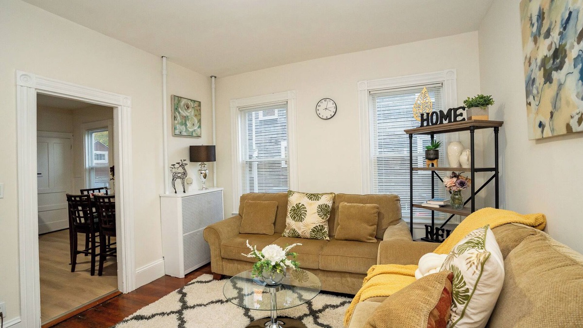 Milton Apartment | 8-Peaceful & Bright apt/3br right to Boston line