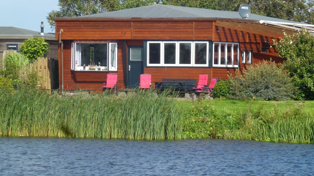 Anjum House | 8 pers Large seaside home in front of the Lauwersmeer