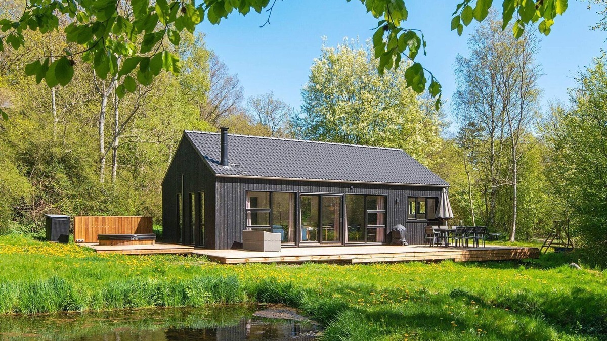 Femmøller House | 8 person holiday home in Ebeltoft