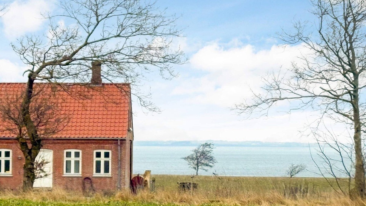 Roslev House | 8 person holiday home in Roslev