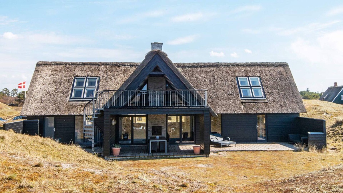 Rindby Strand House | 8 person holiday home in Fanø-By Traum