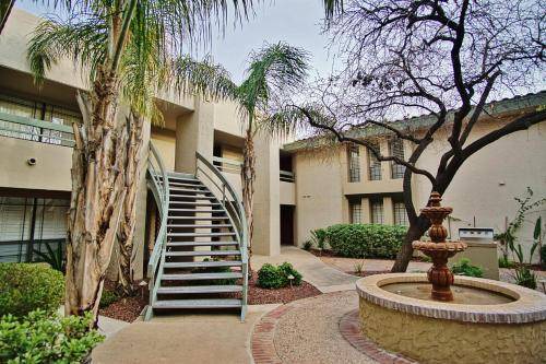 Cloisters Apartment | 80 m² Apartment ∙ 1 bedroom ∙ 4 guests