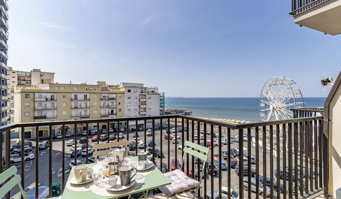 Follonica Apartment | 80 m² Apartment ∙ 2 bedrooms ∙ 4 guests