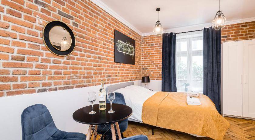 Kazimierz Apartment | 80 m² Serviced apartment ∙ 4 bedrooms ∙ 12 guests