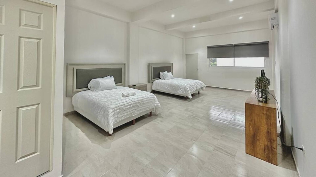 Paraiso Hotel | 86600