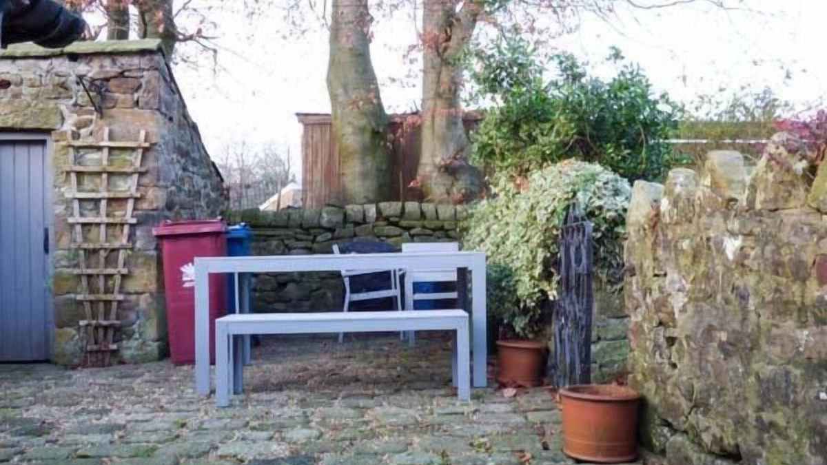 Clitheroe Cottage | 88 Regent Street