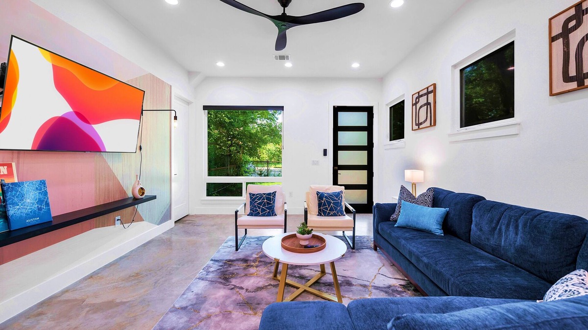 East MLK House | 888 Home - 8 Mins to Downtown, Franklin's BBQ, and Airport