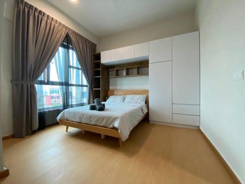 Lima Apartment | 8pax/Ong kim wee@staycationbygm/4mins jonker