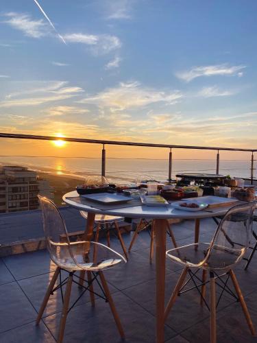 De Panne Apartment | 9 High (in the Sky)