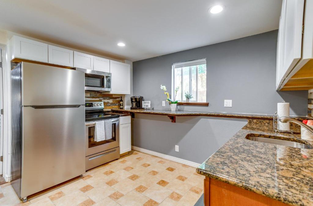 Highland Park Apartment | 9 Mi to Dtwn Denver Aurora Vacation Rental