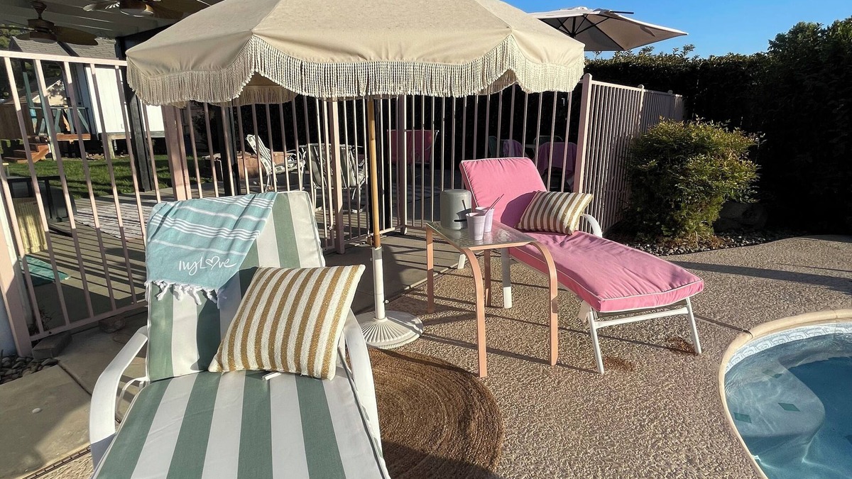 Visalia House | 90’s Post Modern Escape to Sequoia Three Rivers Kings Canyon Staycation