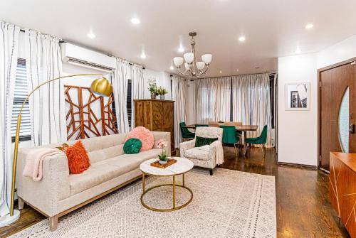 Cypress Hills Apartment | 93 m² Apartment ∙ 1 bedroom ∙ 1 guest