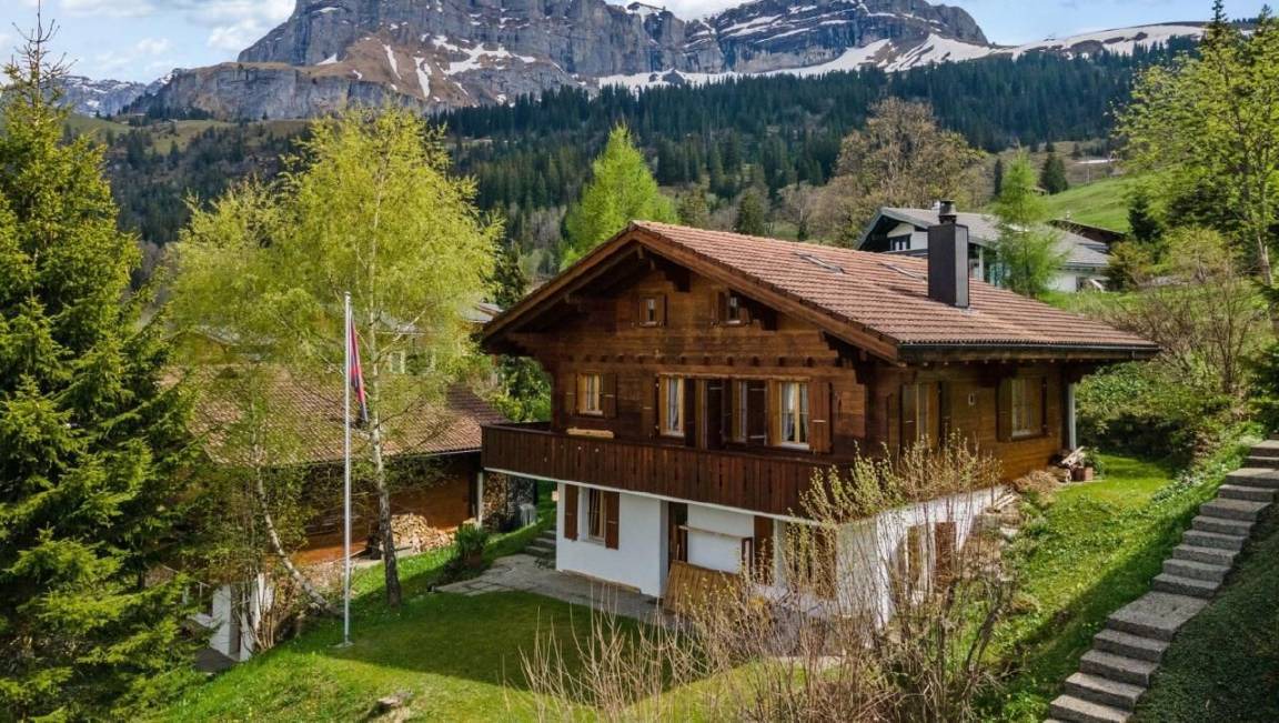 Axalp House | 95 m² House ∙ 3 bedrooms ∙ 5 guests