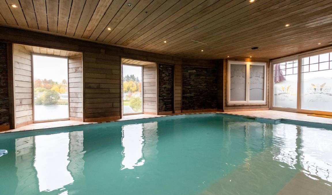 Vielsalm House | 950 m² House ∙ 17 bedrooms ∙ 34 guests