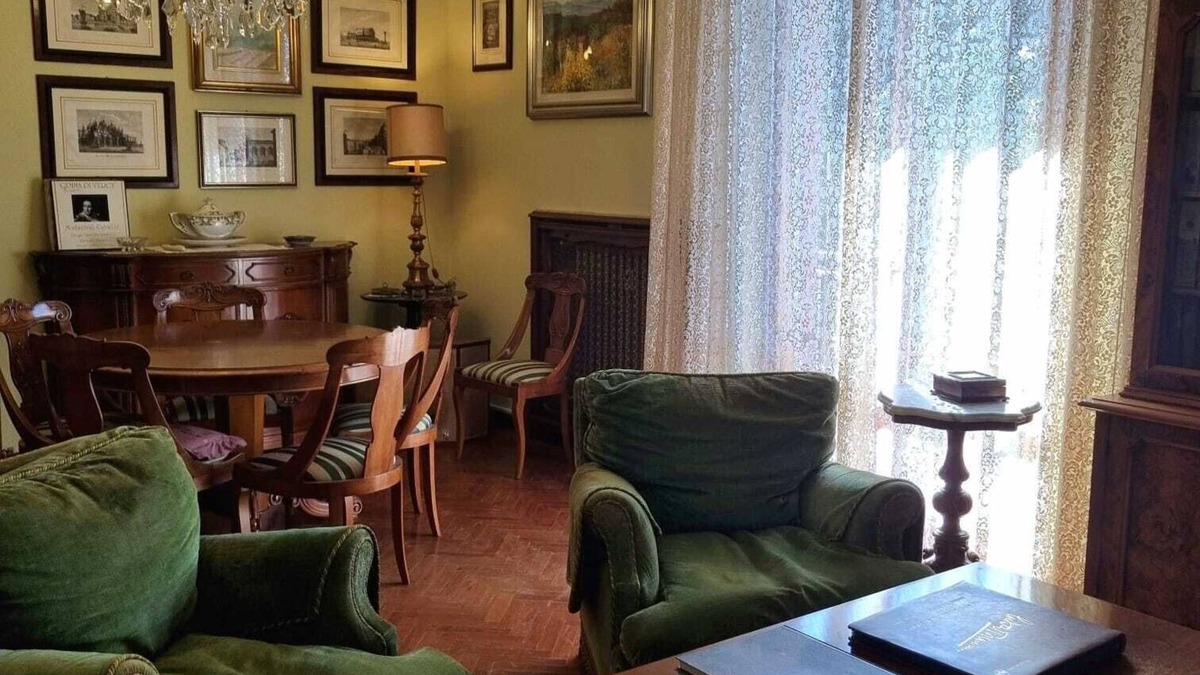 Rimini Historic Center Apartment | 950mt sea, 500mt center, apartment 120sqm 3rd floor elevator 5 beds 3 rooms