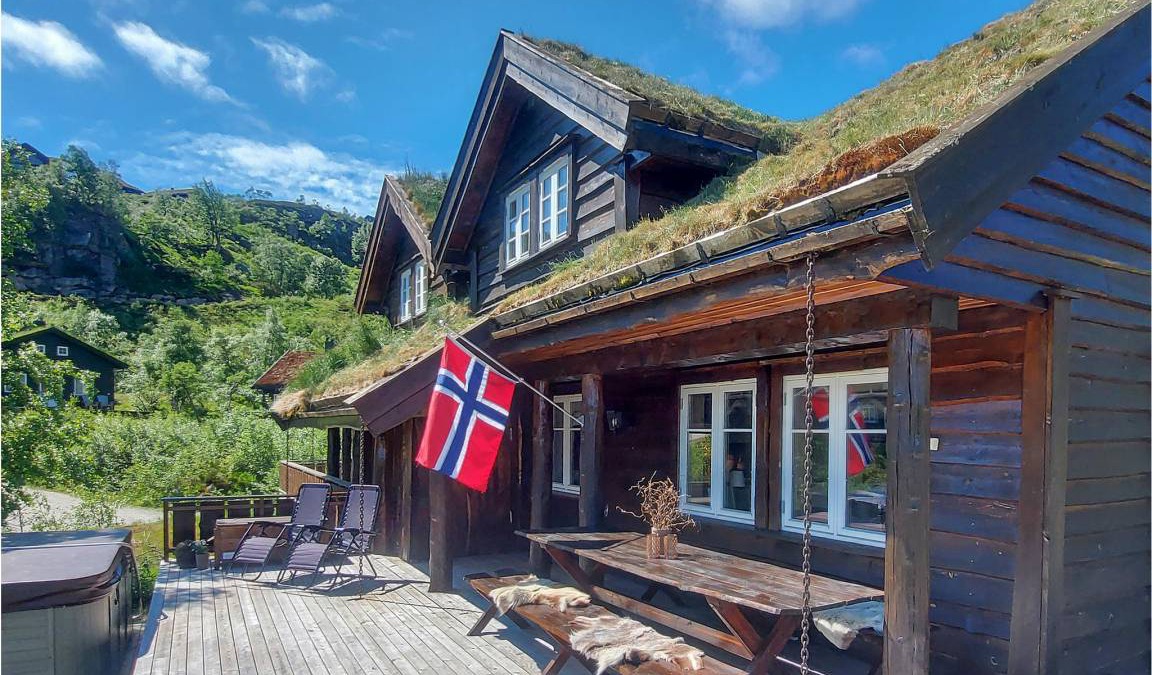 Ljosland House | 96 m² Maisonette ∙ 3 bedrooms ∙ 6 guests