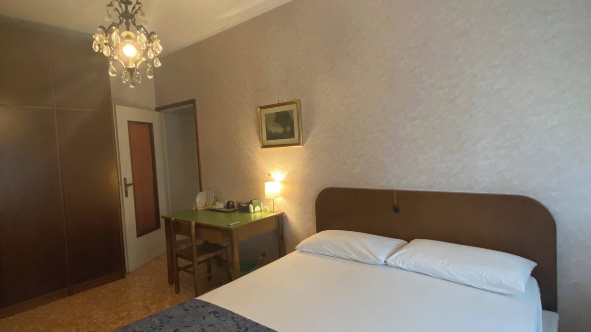 Bicocca House | A 15 Minuti Dalla Stazione Centrale Camera Singola con Letto Matrimoniale