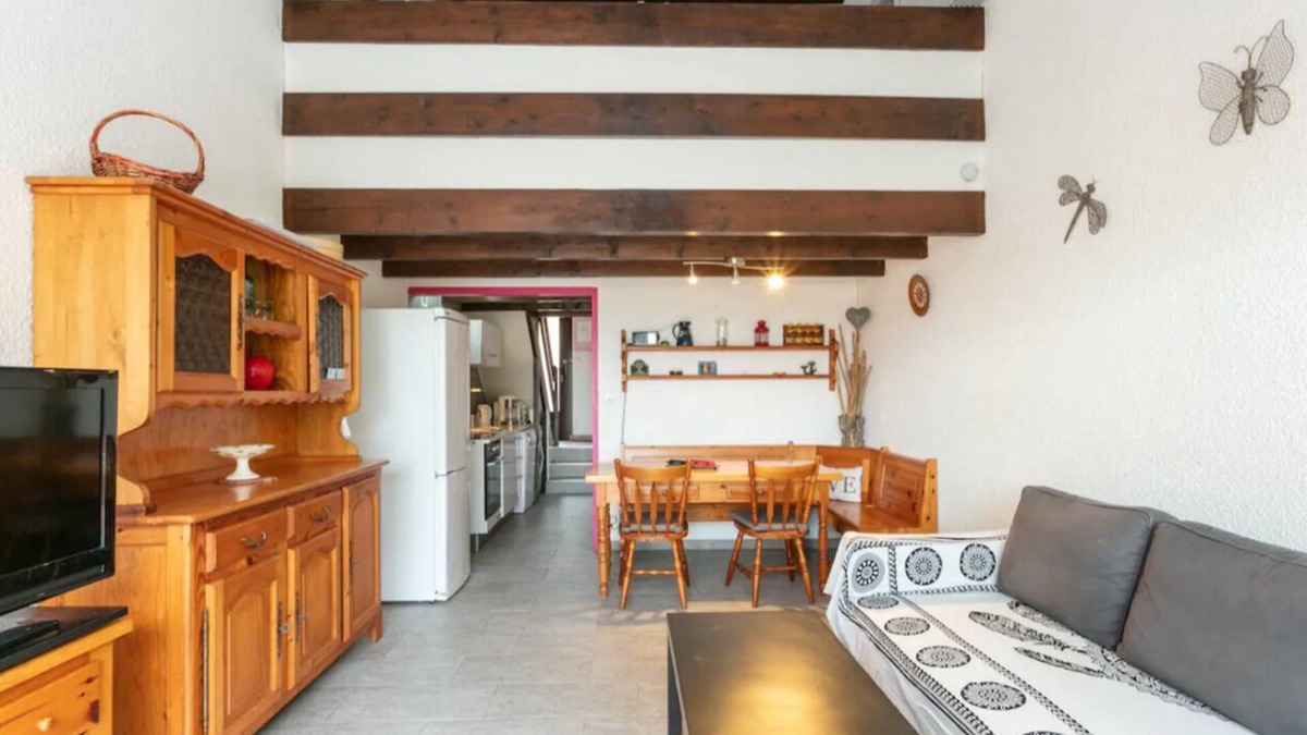Saint-Pierre-la-Mer House | A 150m de la Plage Maison TTC au Calme