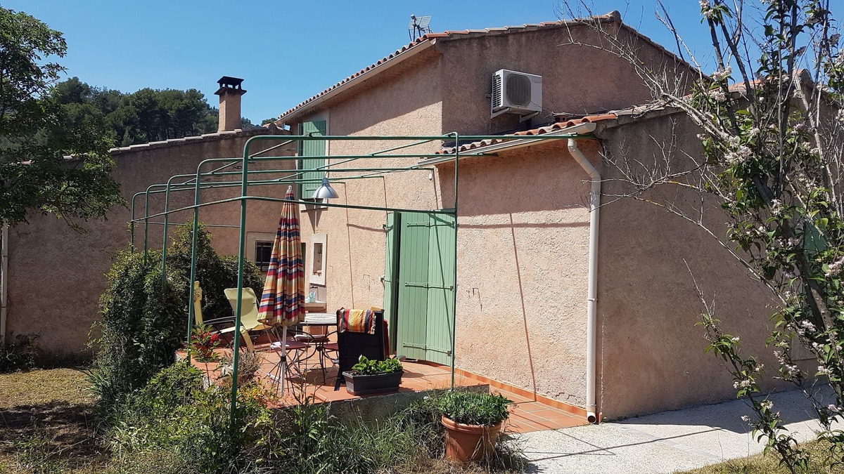 Evenos House | A 20 Minutes de la Mer, Jardin Clôt de 100m2