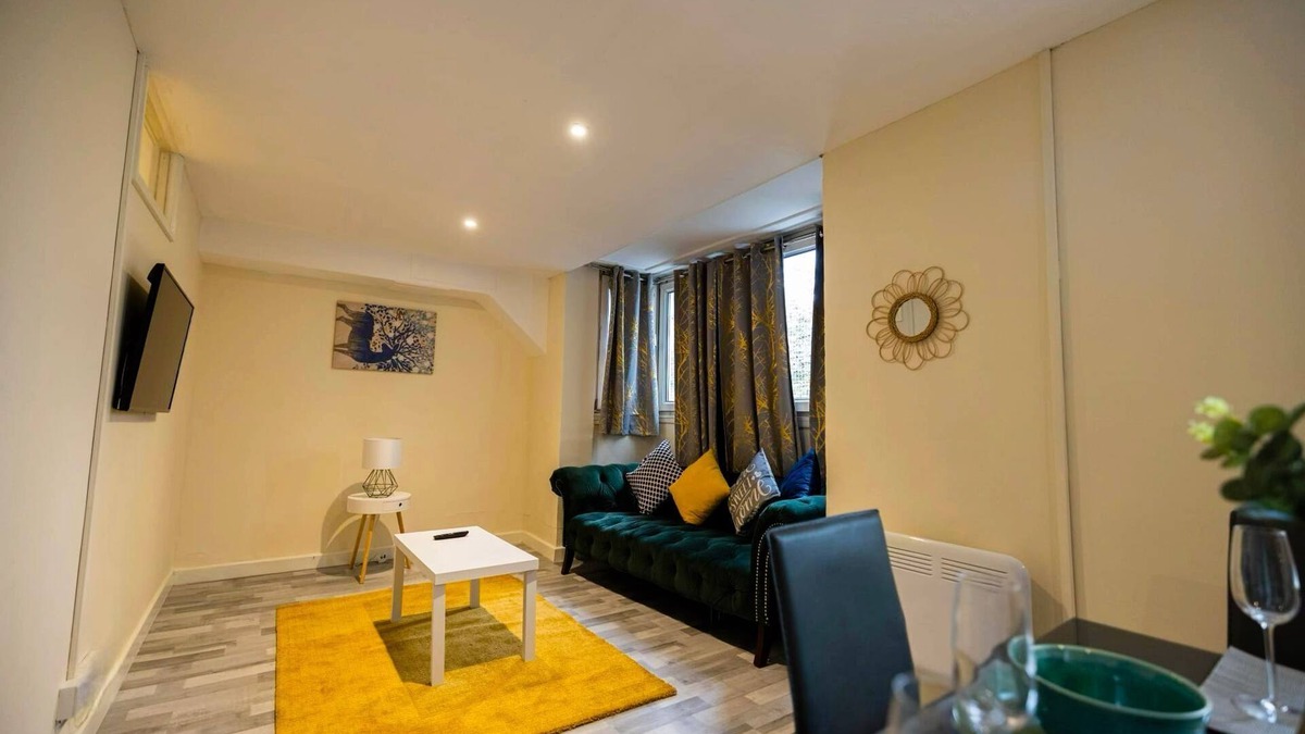 Deptford Apartment | A 3 Bedroom Spacious Property in Deptford London