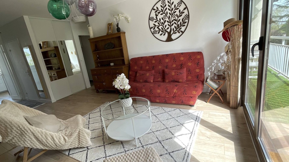 Velizy-Villacoublay Apartment | A 6 Kilomètres du Château de Versailles et 13 Kilomètres du Golf National !