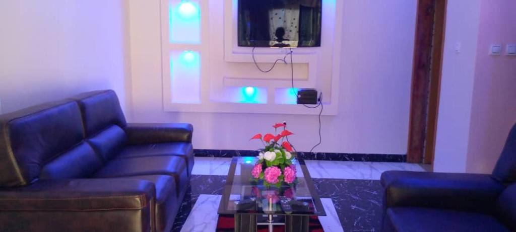 Buea House | A&A newly constructed luxury Lodge