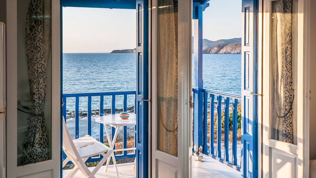 Apollonia Apartment | A Balcony To Enjoy The Sunset