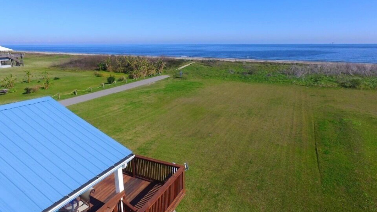 Grand Isle House | A Beach Getaway: Beachfront camp in Grand Isle, LA, perfect for 14 guests!