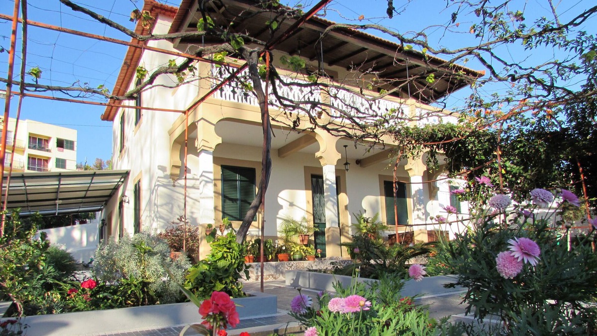 Imaculado Coracao de Maria Villa | A beautiful 5 bedroom villa, Funchal harbour and city views /AL