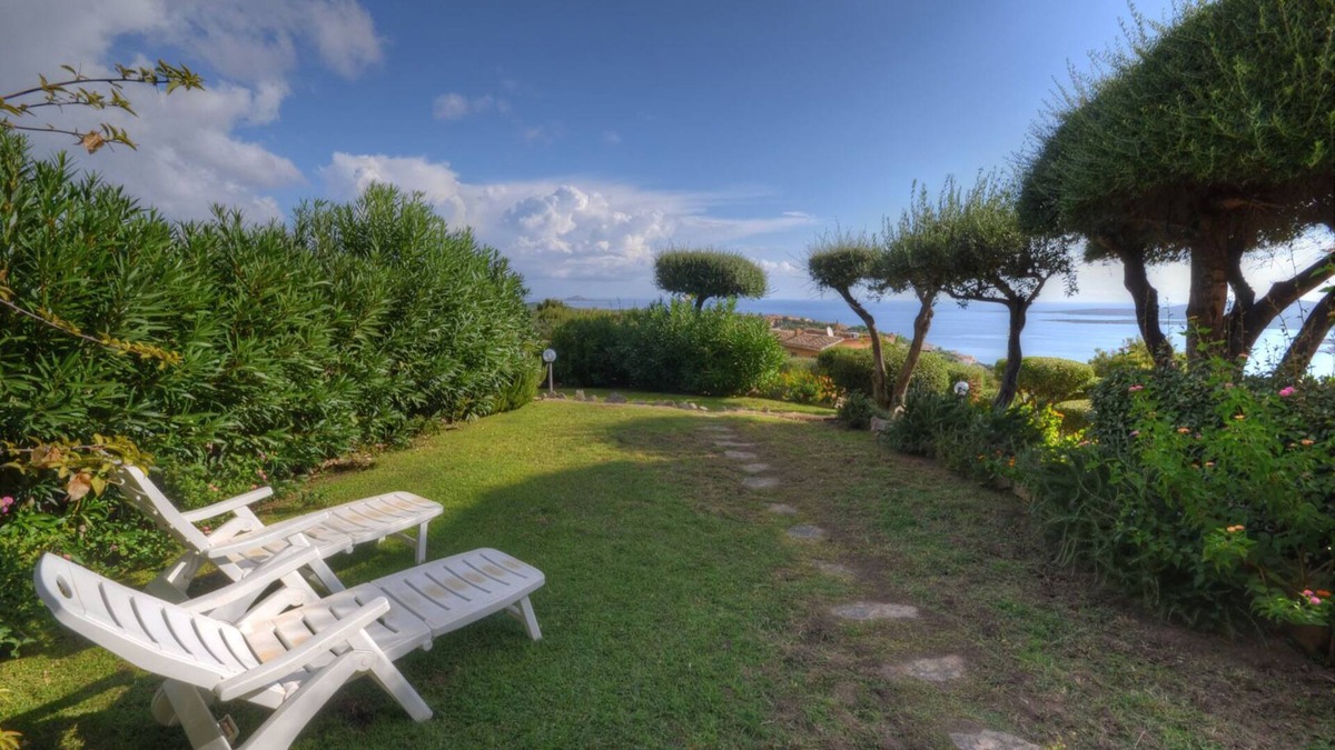 Golfo di Marinella House | A Breathtaking view within walking distance of the beach and Porto Rotondo.