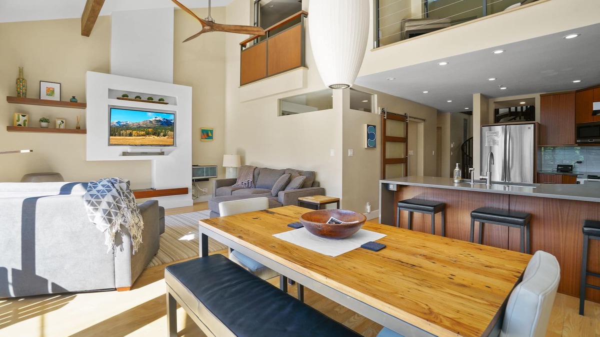 Purgatory House | A/C, Luxury Condo, High-Speed Internet!