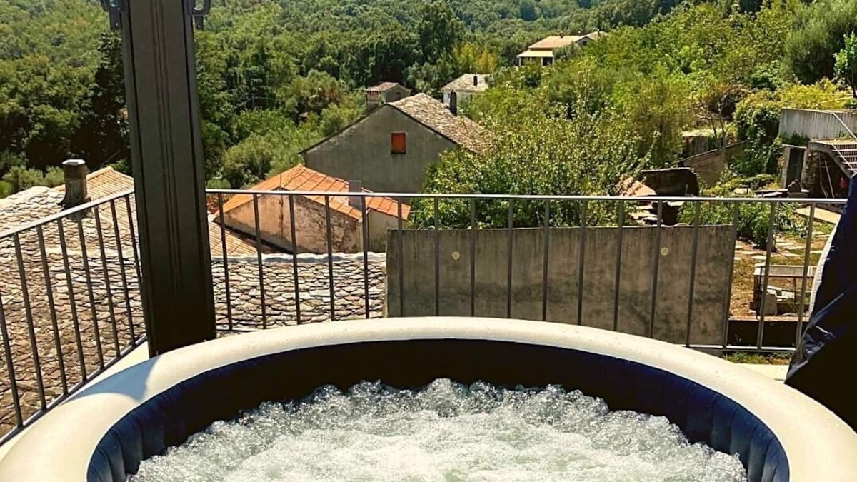 Pietracorbara Villa | A casa di l'isai traditional villa of charm
