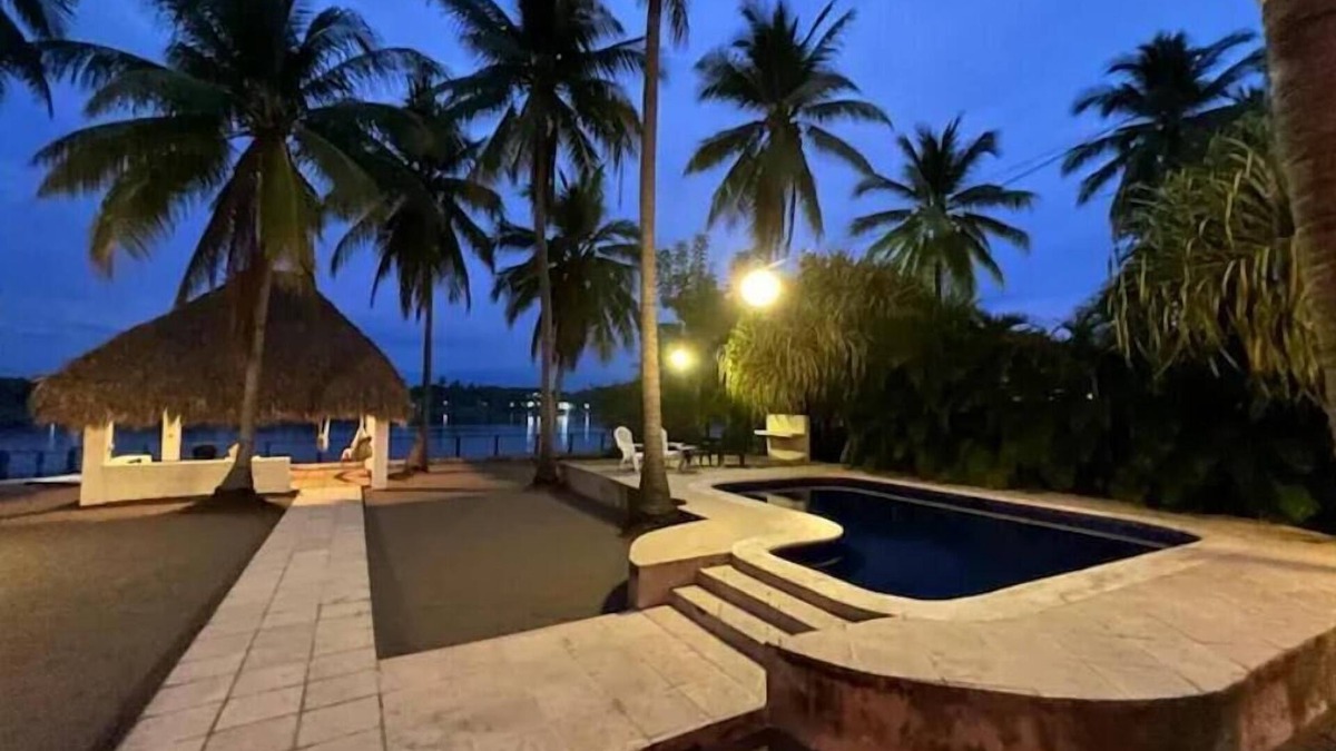 Barra de Santiago House | A charming and Peaceful Place!