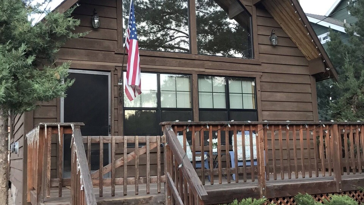 Frazier Park Cabin | A Charming Cabin In The Woods