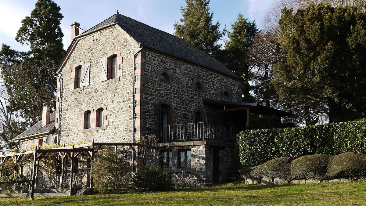 Talizat Cottage | A comfortable gite in the pure Cantalien style